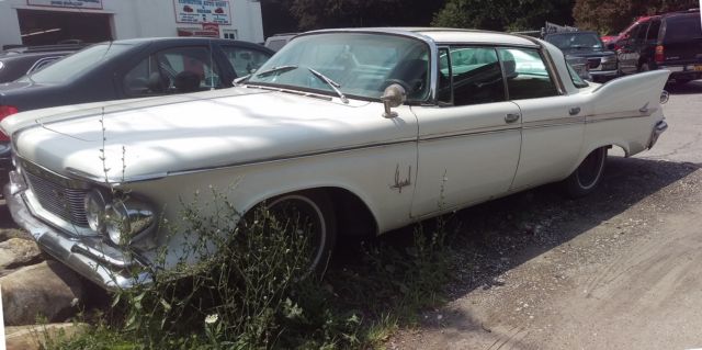 1961 Chrysler Imperial - photo 2