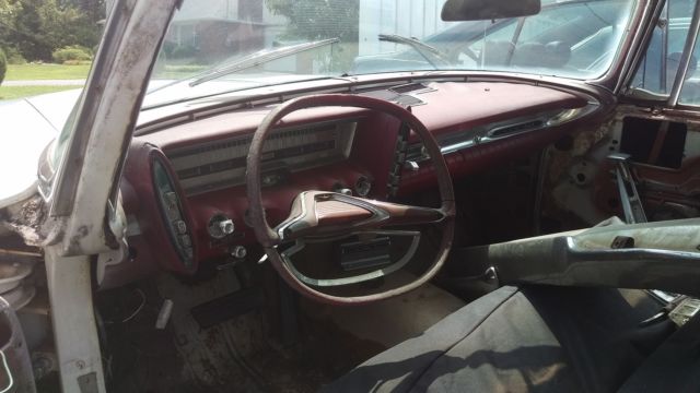 1961 Chrysler Imperial - photo 4