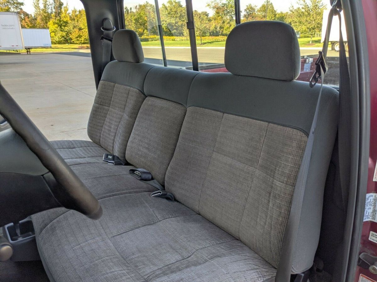 1992 Ford F-150 NO RESERVE 62K MILES 4X4 4.9L I6 FLARESIDE RARE!!! - photo 11