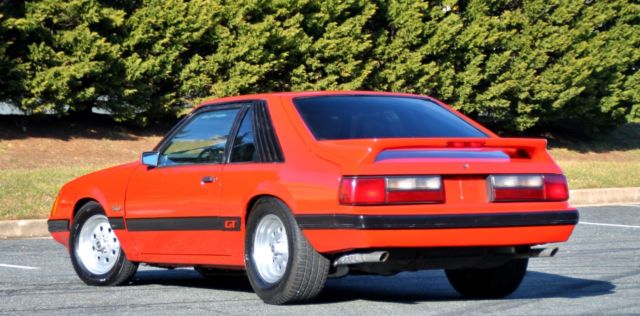 1986 Ford Mustang NO RESERVE 72K ORIGINAL MILES GT 5 SPEED CLEAN - photo 2