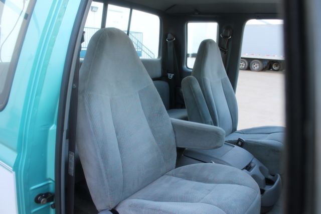 1994 Ford F-250 NO RESERVE 124,100 SUPER CLEAN LOW MILES 7.3L 4X4 - photo 11