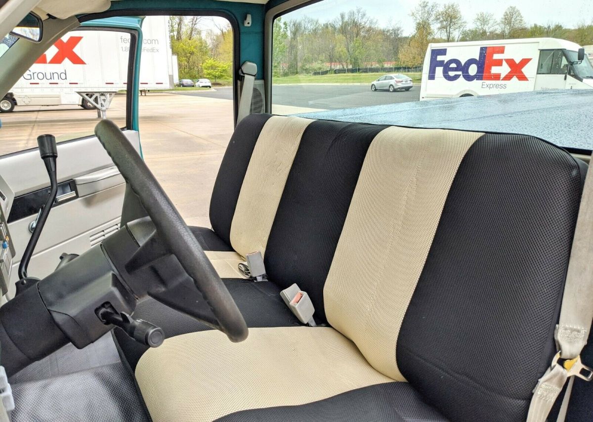 1994 Chevrolet C/K Pickup 1500 NO RESERVE 76K MILES SUPER CLEAN 4.3L V6 90 PICS - photo 10