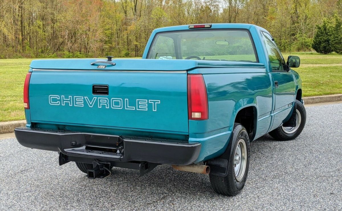 1994 Chevrolet C/K Pickup 1500 NO RESERVE 76K MILES SUPER CLEAN 4.3L V6 90 PICS - photo 5
