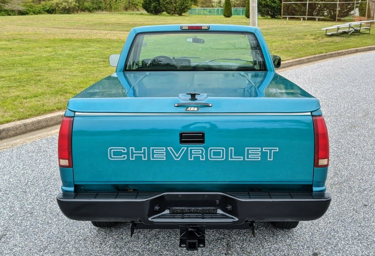 1994 Chevrolet C/K Pickup 1500 NO RESERVE 76K MILES SUPER CLEAN 4.3L V6 90 PICS - photo 6