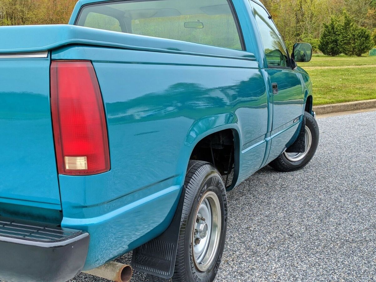 1994 Chevrolet C/K Pickup 1500 NO RESERVE 76K MILES SUPER CLEAN 4.3L V6 90 PICS - photo 7