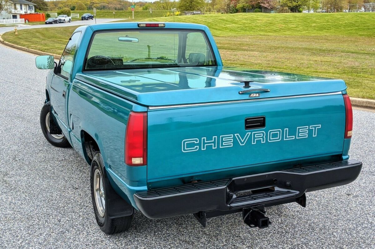 1994 Chevrolet C/K Pickup 1500 NO RESERVE 76K MILES SUPER CLEAN 4.3L V6 90 PICS - photo 8
