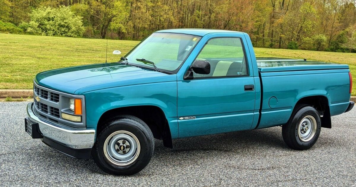 1994 Chevrolet C/K Pickup 1500 NO RESERVE 76K ORIGINAL MILES 4.3L V6 CLEAN!! - photo 2
