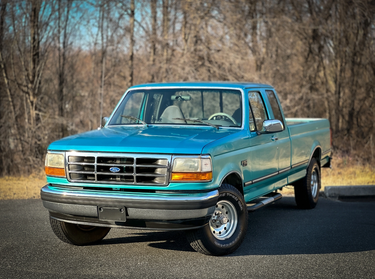 1994 Ford F-150 NO RESERVE 81K MILES FORD F-150 4X4 - photo 2