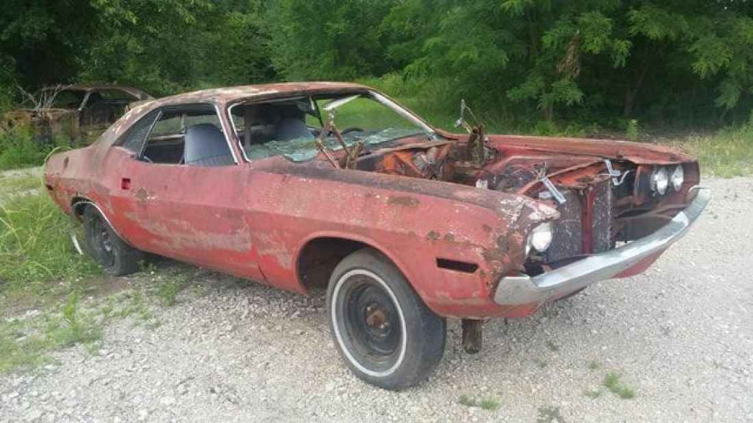 1970 Dodge Challenger - photo 2