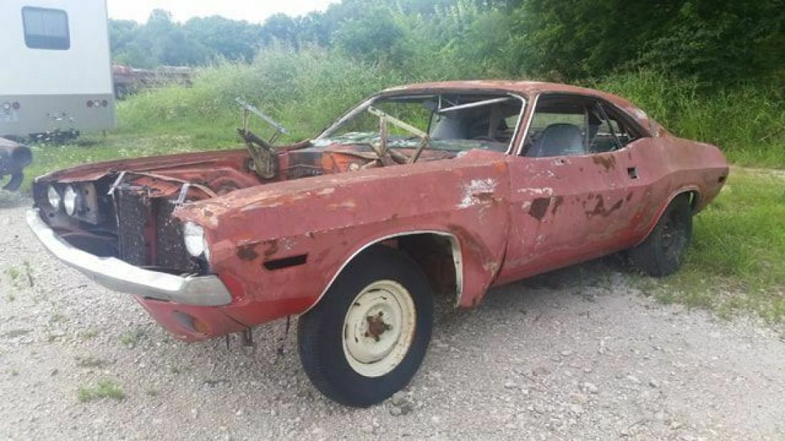 1970 Dodge Challenger - photo 3
