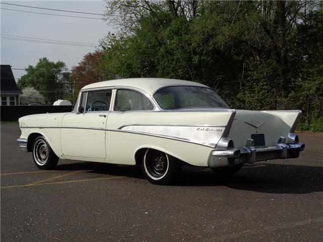 1957 Chevrolet Bel Air/150/210 EXTREMELY CLEAN NO RUST NO TITLE - photo 3