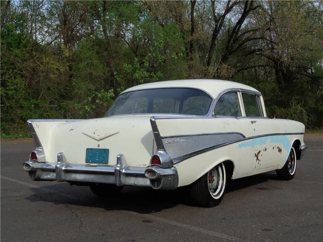 1957 Chevrolet Bel Air/150/210 EXTREMELY CLEAN NO RUST NO TITLE - photo 5