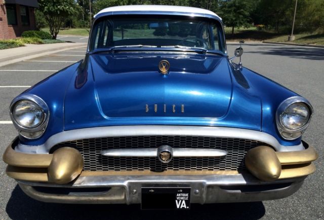 1955 Buick Roadmaster Sedan - photo 2
