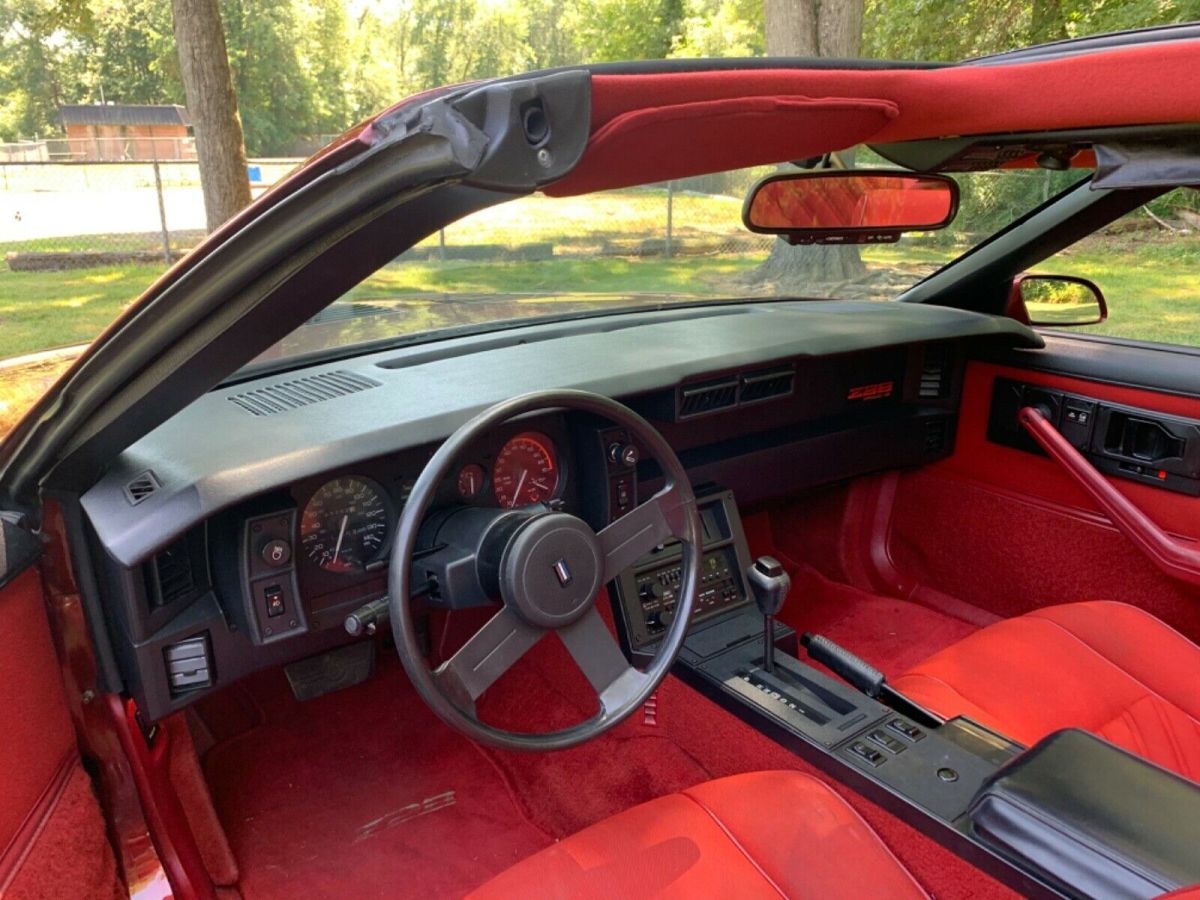 1987 Chevrolet Camaro - photo 8