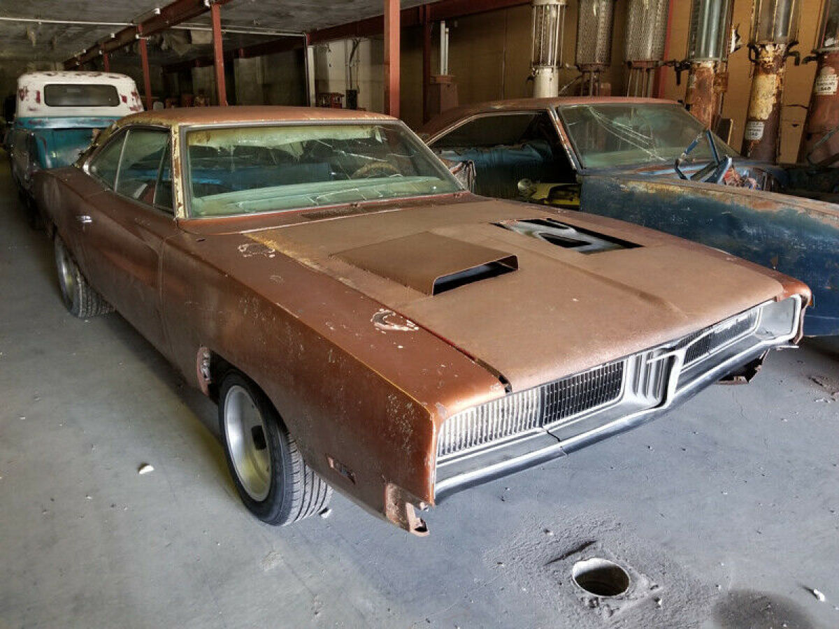 No RESERVE Bid & Win This 69! 383 Big Block, Fender Tag, 50+ Photos 816-308-0351 1969 Dodge Charger Not an RT/SE