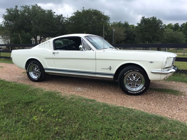 1965 Ford Mustang Fastback