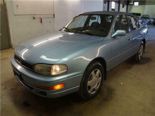 1993 Toyota Camry LE - photo 3