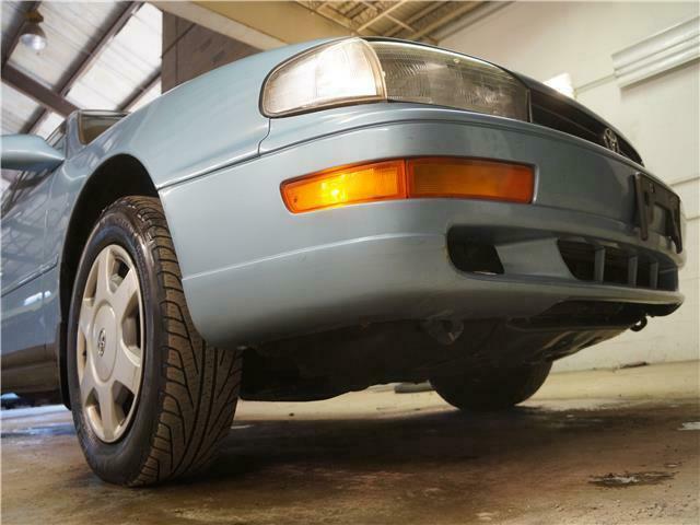 1993 Toyota Camry LE - photo 8
