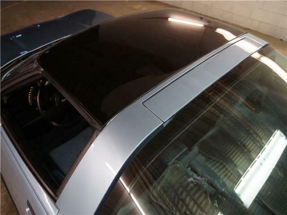 1984 Chevrolet Corvette - photo 12