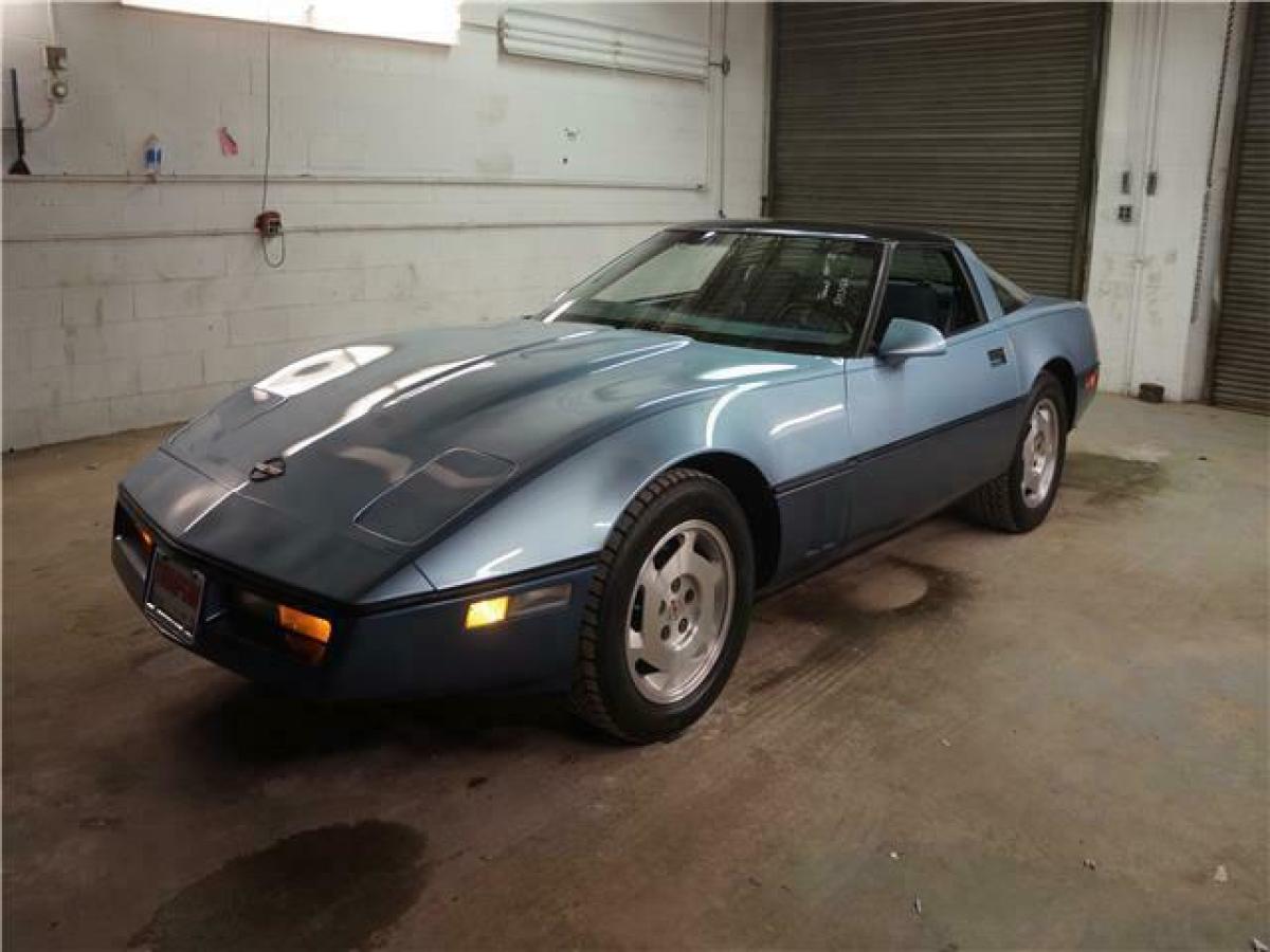 1984 Chevrolet Corvette - photo 2