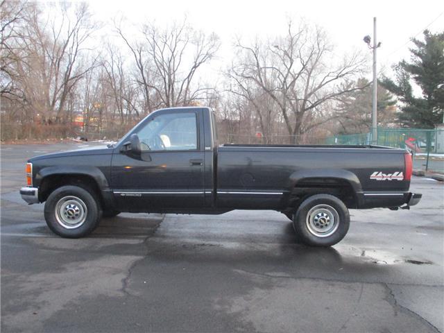 1992 Chevrolet C/K Pickup 3500 4WD 4X4 PICKUP TRUCK! 59K MILES! WINTER READY! - photo 2