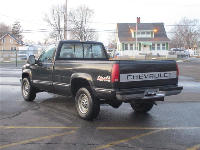 1992 Chevrolet C/K Pickup 3500 4WD 4X4 PICKUP TRUCK! 59K MILES! WINTER READY! - photo 3