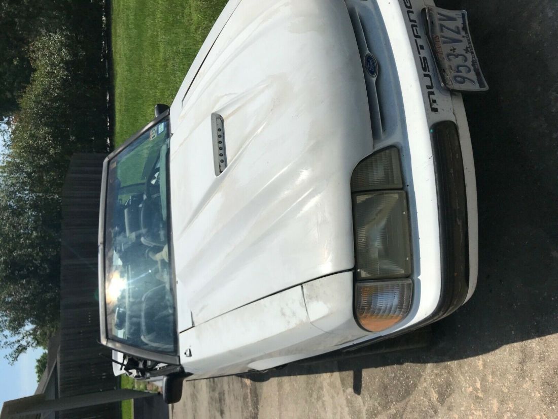 1990 Ford Mustang - photo 2