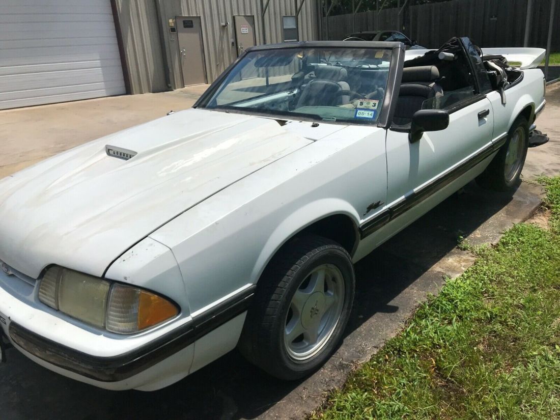 1990 Ford Mustang - photo 4