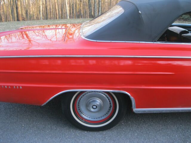 1962 Buick Electra 225 Convertible - photo 12