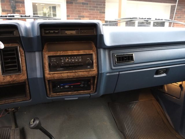 1986 Ford F-250 XL - photo 12