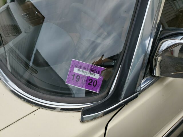 1976 Mercedes-Benz 200-Series 240D - photo 11