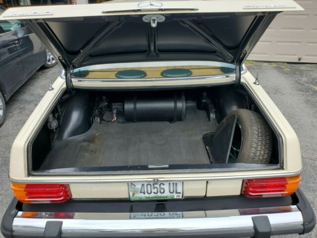 1976 Mercedes-Benz 200-Series 240D - photo 13