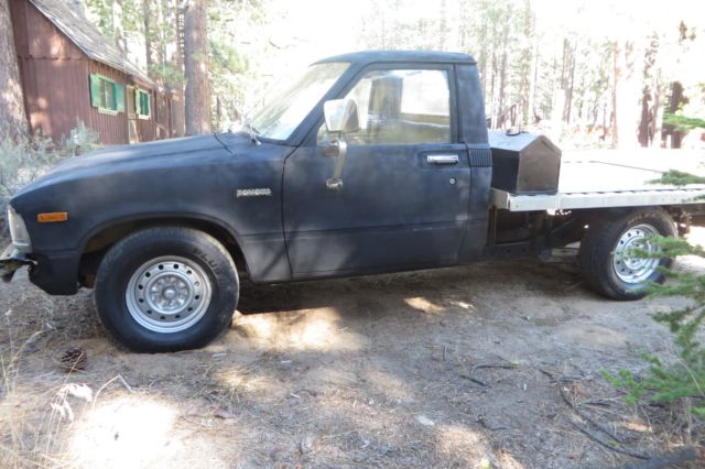 1983 Toyota Hilux Pickup Flatbed Work Truck NO RESERVE ! - photo 6