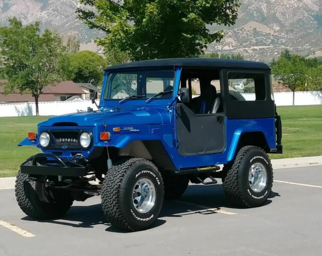 NO RESERVE. Four wheel drive 4x4 classic blue 1972 Toyota Land Cruiser FJ40