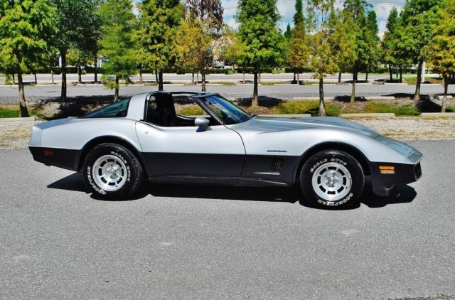 1982 Chevrolet Corvette - photo 4