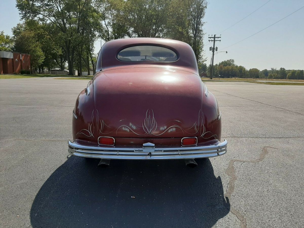 1947 Ford Coupe - photo 4