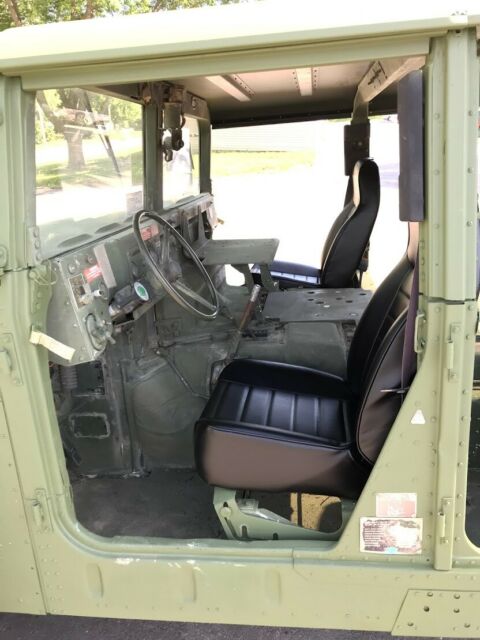 1985 Hummer H1 Door HARD TOP Base Sport Utility 4X4 - photo 10