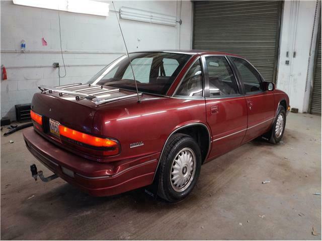 1994 Buick Regal Limited - photo 3