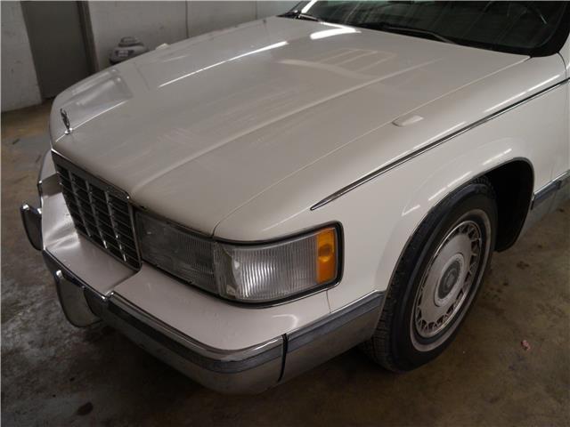 1993 Cadillac Fleetwood -- - photo 8