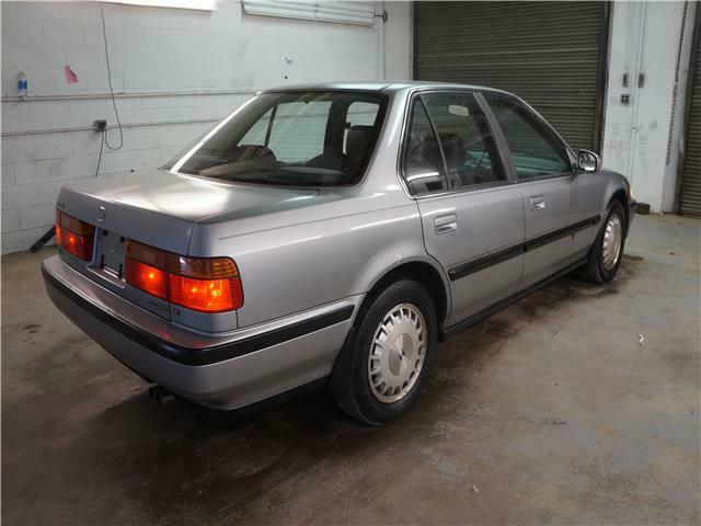 1991 Honda Accord SE - photo 2