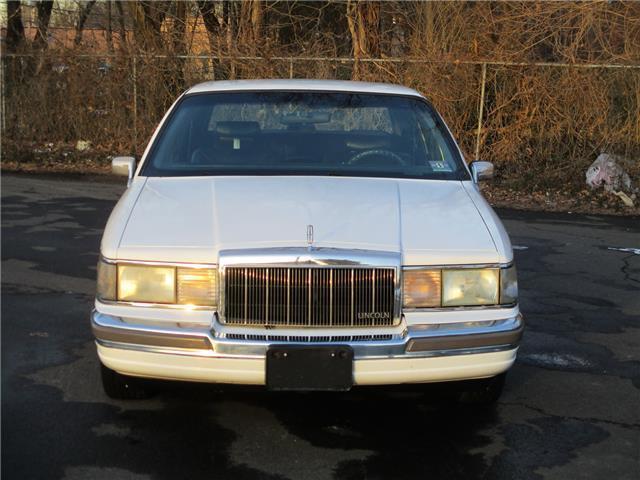 1990 Lincoln Town Car 111K MILES! 2ND OWNER! - photo 8