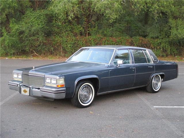NO RESERVE LEATHER! EXTRA CLEAN! ONE OF THE KIND! RUNS DRIVES GREAT! 1984 Cadillac DeVille 1984 Cadillac Deville FLEETWOOD BROUGHAM 1 OWNER!