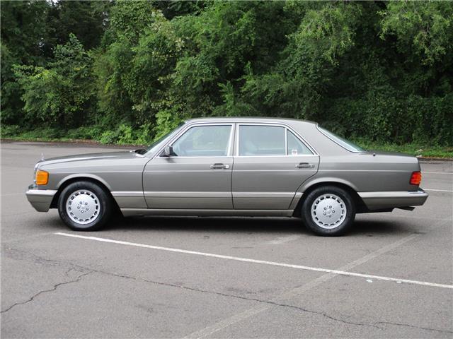 1990 Mercedes-Benz 300-Series 300SE 1 OWNER! 88K MILES! ICE COLD A/C! - photo 3