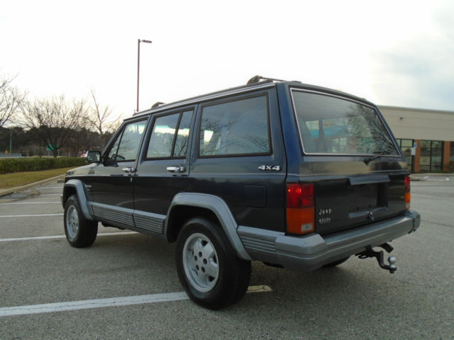 1991 Jeep Cherokee Laredo Sport Utility 4-Door - photo 4