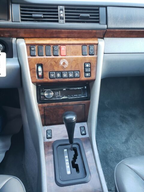 1994 Mercedes-Benz E-Class - photo 6