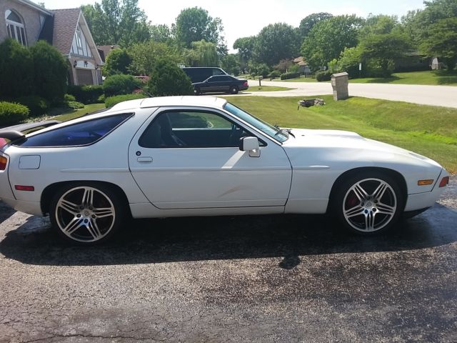 NO RESERVE!!!-ONE OF A KIND W/CORVETTE LT-1 350 ENGINE W/GARRET TURBO-AWESOME!!! 1990 Porsche 928 S4 GT