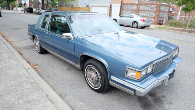 1986 Cadillac DeVille Coupe Deville with 23,000 miles! - photo 3