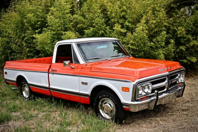 NO RESERVE One Owner. Rare Truck, clean and dry daily driver 1971 GMC 1500