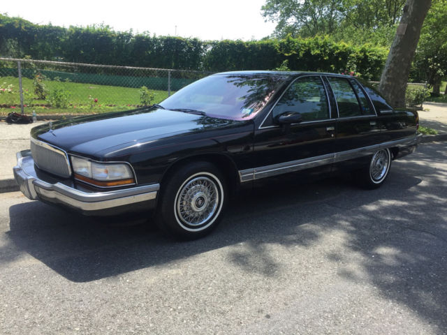 NO RESERVE! Only 10,000 miles, ONE OWNER, clean carfax, all books and records!!! 1992 Buick Roadmaster