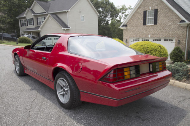 1987 Chevrolet Camaro IROC-Z Z28 - photo 4